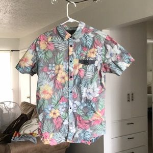 Men’s rip curl floral button down